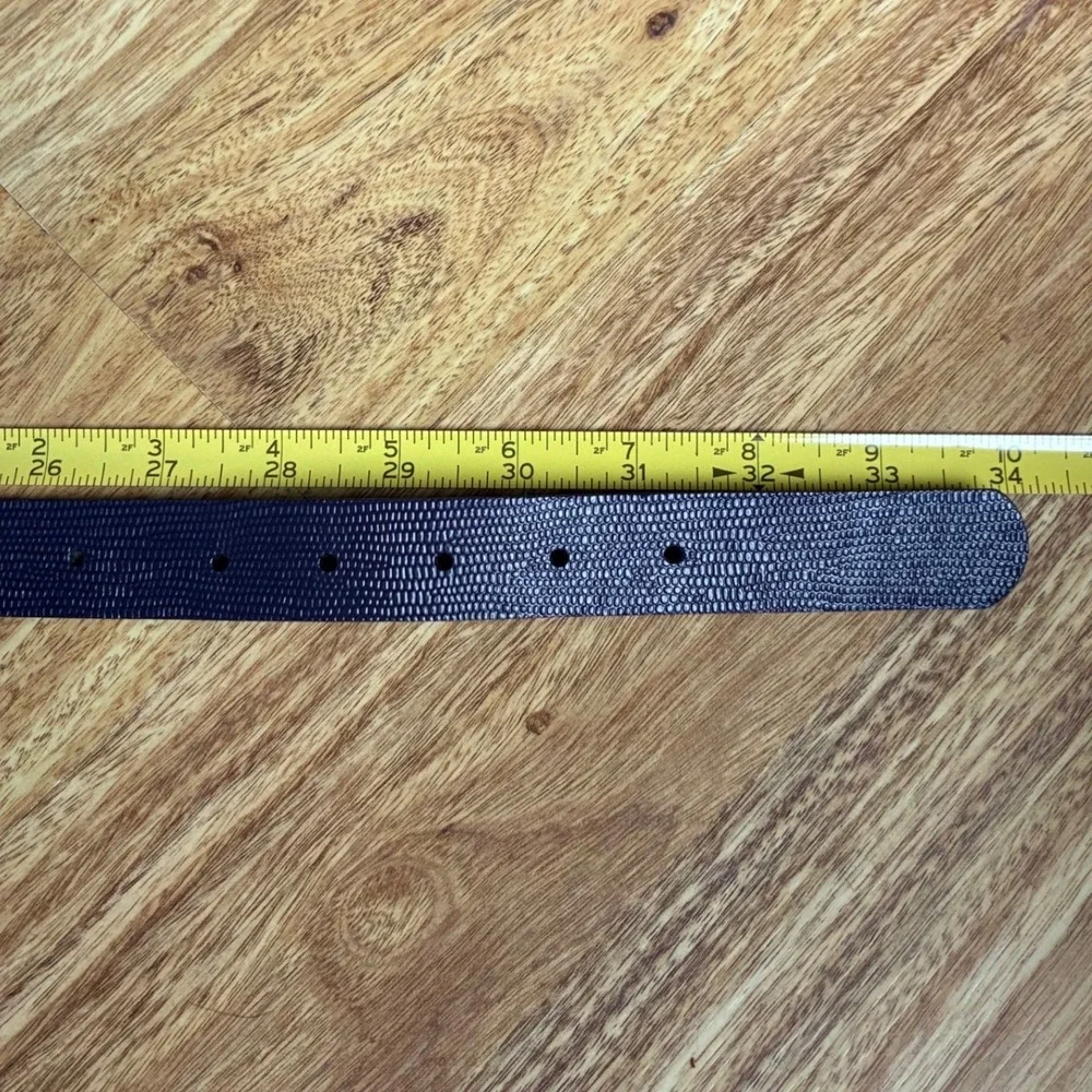 Vintage Purple Lizard Embossed Belt Size 8 Gold Horseshoe Buckle Textured